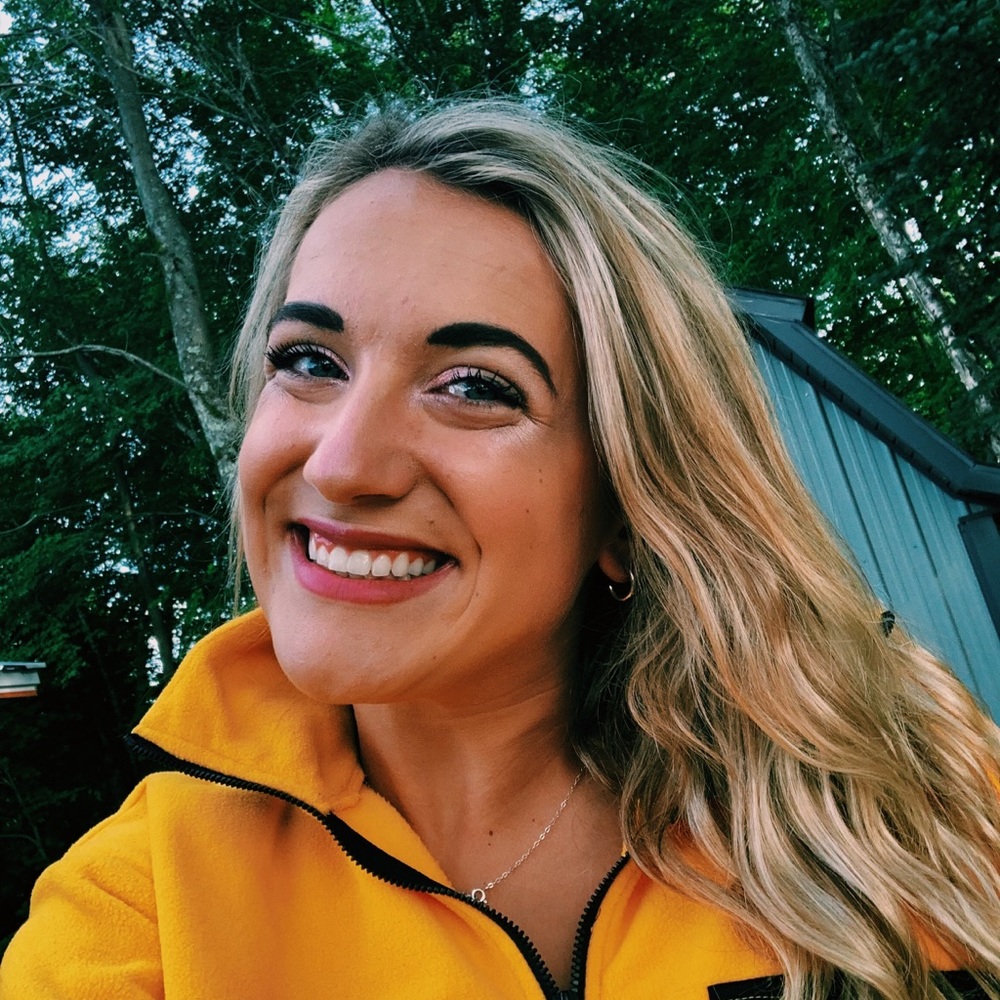Meet your Posher, Andrea